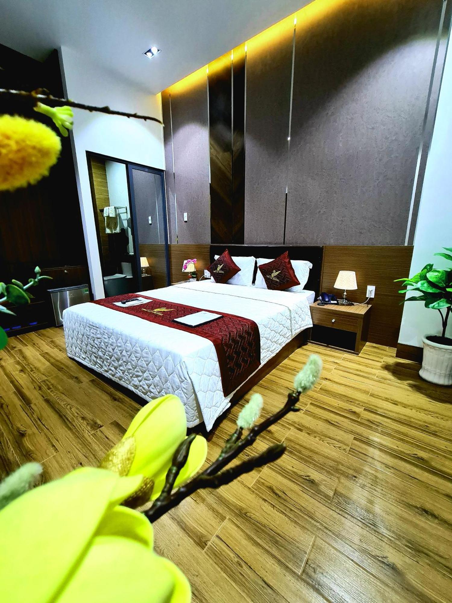 Thu Le Hotel Cao Lanh Exterior photo